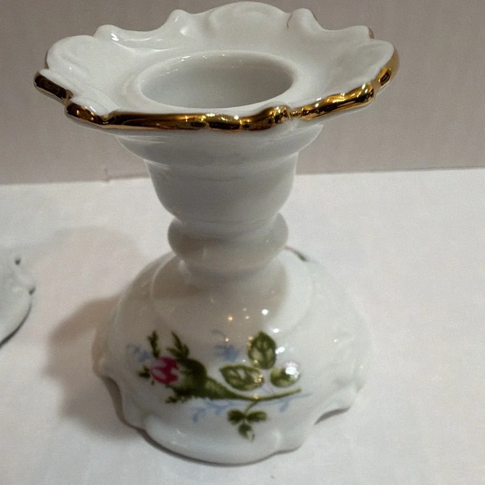 vintage moss rise Pair White Ceramic Floral Candle Holders Gold Rim 3 in tall